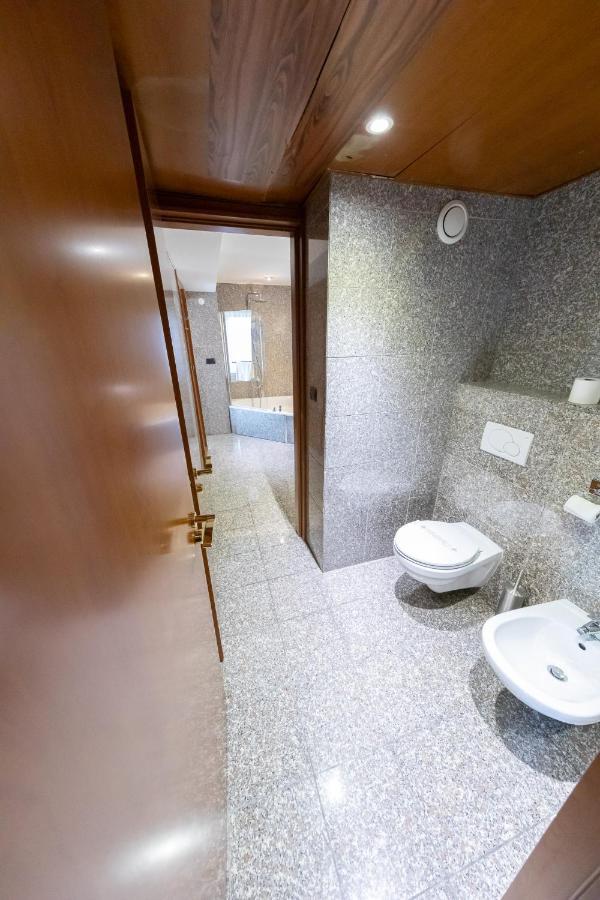 One-Bedroom Apartment (3 Adults) - 131 ft²